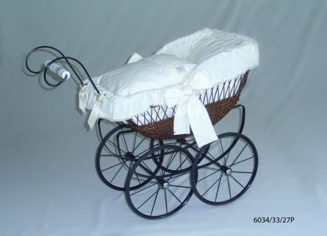 Puppenwagen